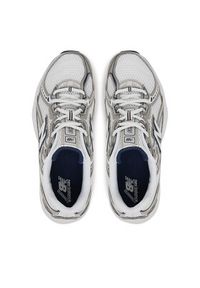 New Balance Sneakersy GR740WN Srebrny. Kolor: srebrny. Materiał: materiał