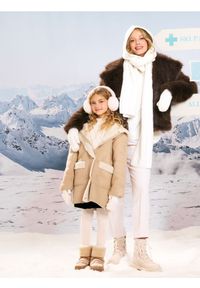 Sinsay - Spodnie cygaretki - kremowy. Kolor: kremowy #1