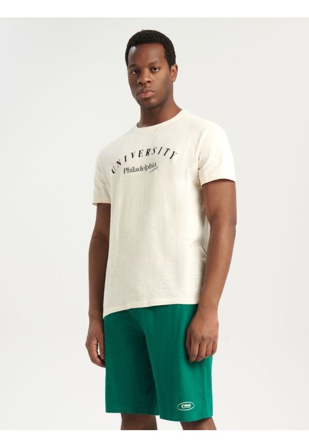 Sinsay - Piżama bawełniana - kremowy. Kolor: kremowy. Materiał: bawełna. Wzór: nadruk