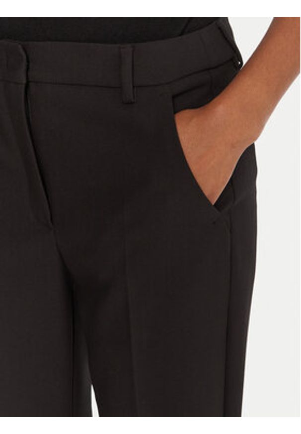 Weekend Max Mara Chinosy Rana 2515131031 Czarny Slim Fit. Kolor: czarny. Materiał: syntetyk