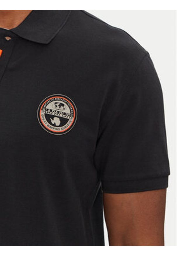 Napapijri Polo E-Clanis NP0A4ID39411 Czarny Regular Fit. Typ kołnierza: polo. Kolor: czarny. Materiał: bawełna