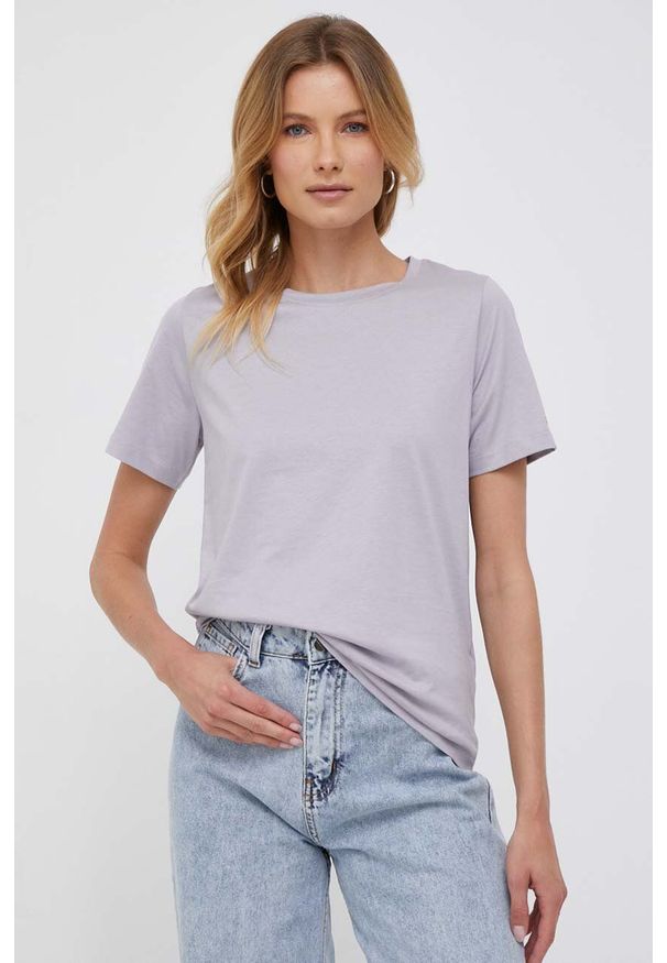Calvin Klein t-shirt bawełniany kolor fioletowy. Kolor: fioletowy. Materiał: bawełna. Wzór: gładki. Styl: klasyczny