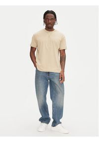 Tommy Jeans T-Shirt Tonal Crest DM0DM20805 Beżowy Relaxed Fit. Kolor: beżowy. Materiał: bawełna #4