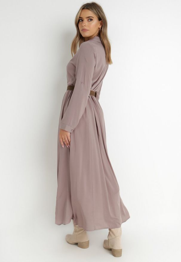 Born2be - Ciemnobeżowa Sukienka Controllable. Okazja: na co dzień. Kolor: beżowy. Długość rękawa: długi rękaw. Typ sukienki: rozkloszowane, szmizjerki. Styl: casual, klasyczny. Długość: maxi