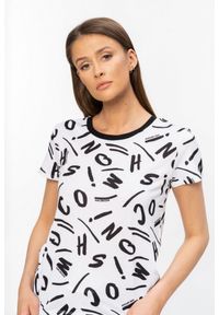 MOSCHINO Biały t-shirt w czarne litery. Kolor: biały. Materiał: prążkowany