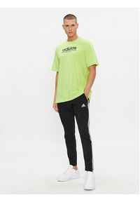Adidas - adidas T-Shirt All SZN Graphic IJ9433 Żółty Loose Fit. Kolor: żółty. Materiał: bawełna #5