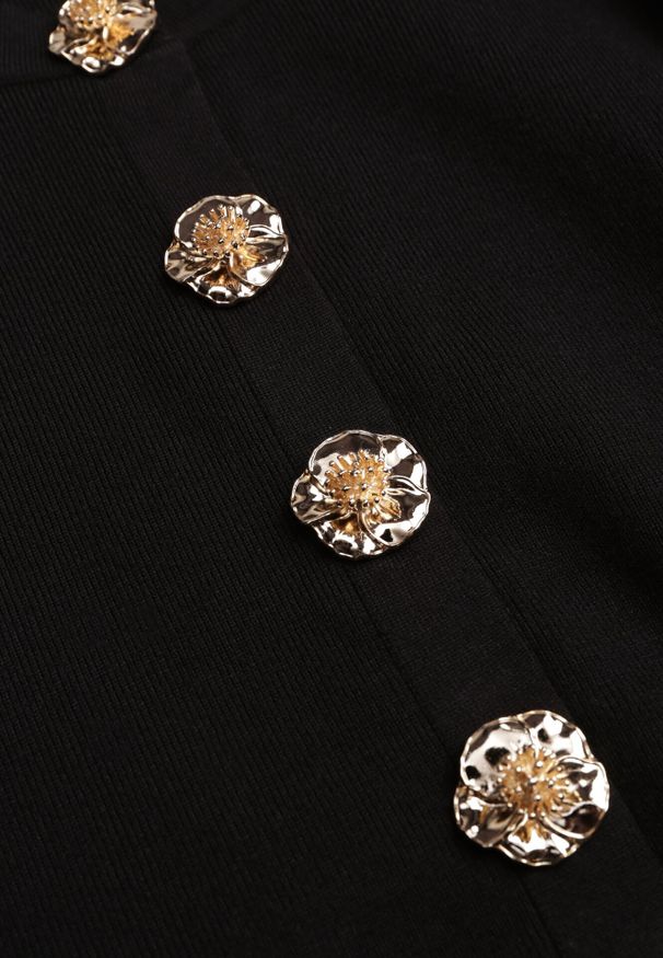 Born2be - Czarny Kardigan z Wiskozą z Ozdobnymi Napami i Bufiastymi Rękawami Acallte. Okazja: do pracy. Kolor: czarny. Materiał: wiskoza. Styl: elegancki, klasyczny