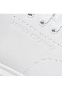 Armani Exchange Sneakersy XUX123 XV534 00152 Biały. Kolor: biały. Materiał: skóra #9