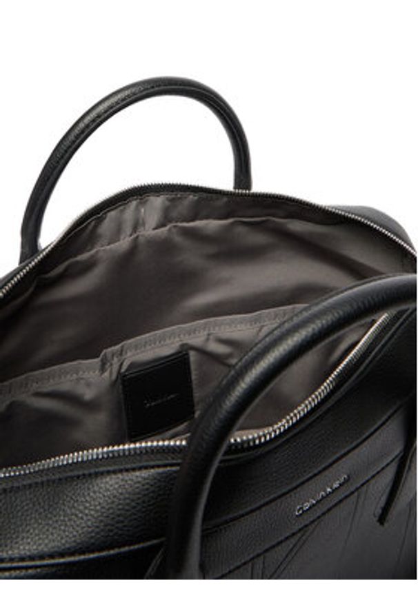 Calvin Klein Torba na laptopa Emblem Aop Emboss Commuter LV04D3329G Czarny. Kolor: czarny. Materiał: skóra