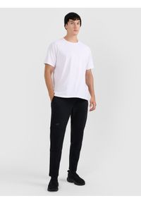 4f - 4F Spodnie dresowe męskie - czarne M. Kolor: czarny. Materiał: dresówka