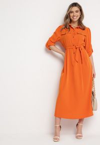 Born2be - Pomarańczowa Rozkloszowana Sukienka Maxi z Koszulową Górą i Wiązanym Paskiem Indiga. Kolor: pomarańczowy. Materiał: materiał. Wzór: jednolity. Typ sukienki: koszulowe. Długość: maxi #2