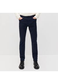 Reserved - Bawełniane spodnie slim - Granatowy. Kolor: niebieski. Materiał: bawełna #1