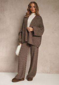 Renee - Jasnobrązowy Niezapinany Kardigan Nietoperzowy z Dodatkiem Wełny i Wiskozy Rallidia. Kolor: brązowy. Materiał: wełna, wiskoza. Wzór: gładki #4