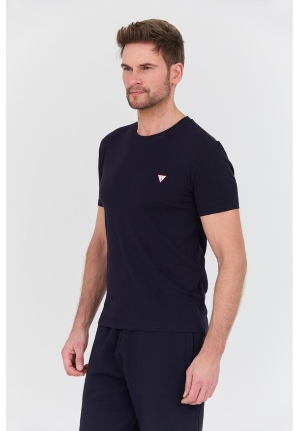 Guess - GUESS Granatowy t-shirt Core Tee. Kolor: niebieski