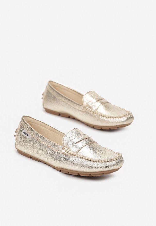 Renee - Złote Metaliczne Mokasyny na Płaskiej Podeszwie Morel. Wysokość cholewki: przed kostkę. Kolor: złoty. Materiał: skóra. Szerokość cholewki: normalna. Wzór: aplikacja. Obcas: na płaskiej podeszwie