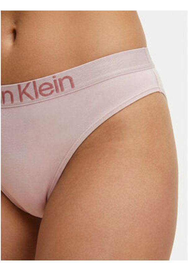 Calvin Klein Underwear Stringi LV00QD5292 Różowy. Kolor: różowy. Materiał: bawełna