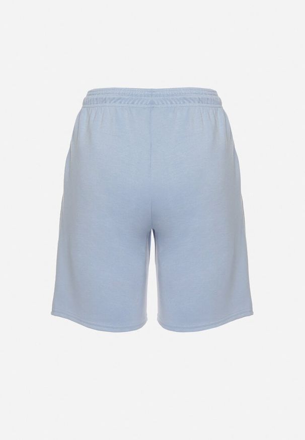 Born2be - Jasnoniebieskie Szorty Wykończone Gumką w Pasie i Wsuwanymi Kieszeniami Ritardia. Kolor: niebieski. Styl: sportowy