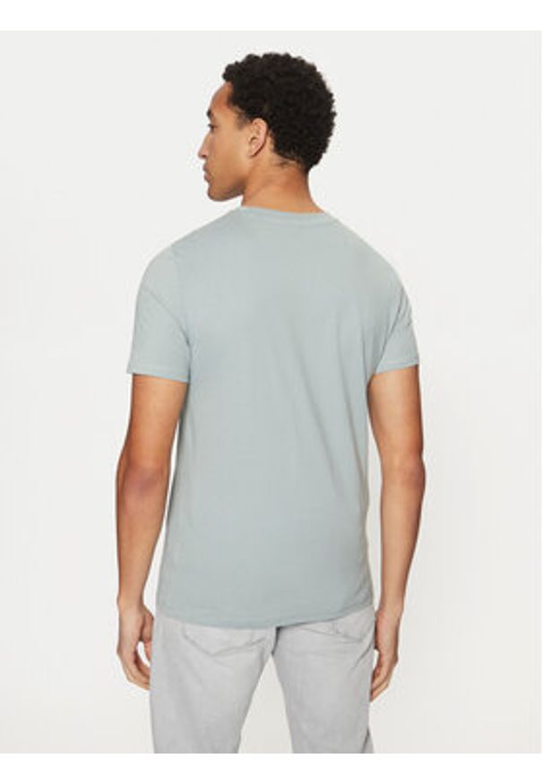 Guess T-Shirt M2YI72 I3Z14 Błękitny Slim Fit. Kolor: niebieski. Materiał: bawełna