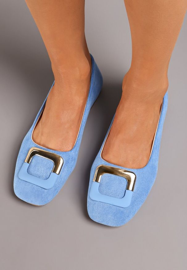 Renee - Jasnoniebieskie Casualowe Balerinki na Płaskiej Podeszwie z Metaliczną Aplikacją Chrissti. Okazja: na co dzień. Nosek buta: okrągły. Kolor: niebieski. Materiał: jeans. Wzór: aplikacja. Sezon: wiosna, lato. Obcas: na płaskiej podeszwie. Styl: casual