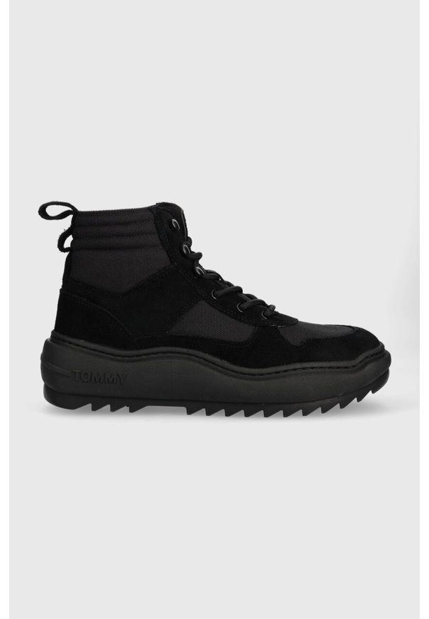 Tommy Jeans sneakersy TJM MIX MATERIAL BOOT kolor czarny EM0EM01245. Nosek buta: okrągły. Zapięcie: sznurówki. Kolor: czarny. Materiał: guma