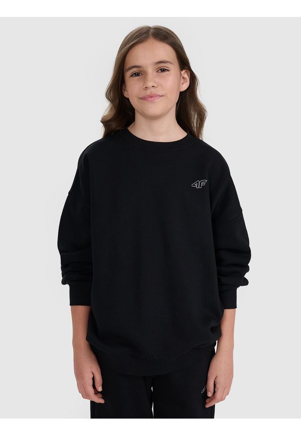 4f - 4F Komplet dresowy dziecięcy - czarny 122/128 (6-8 lat). Okazja: na co dzień. Typ kołnierza: bez kaptura. Kolor: czarny. Materiał: dresówka. Długość: długie. Wzór: gładki, ze splotem. Sezon: lato. Styl: młodzieżowy, klasyczny, casual, sportowy