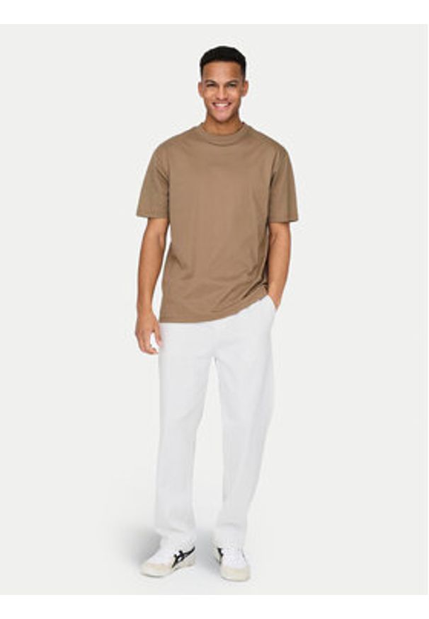 Only & Sons Spodnie materiałowe Sinus 22028267 Biały Loose Fit. Kolor: biały. Materiał: bawełna