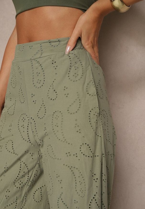Renee - Zielone Bawełniane Haftowane Spodnie High Waist o Szerokim Kroju Milirelia. Okazja: na co dzień. Stan: podwyższony. Kolor: zielony. Materiał: bawełna. Wzór: haft. Styl: casual