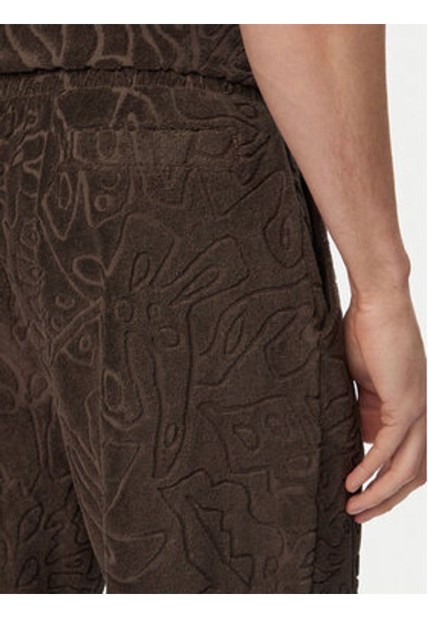 JOOP! Jeans Szorty materiałowe Wailoa 30102000 Brązowy ciemny Regular Fit. Kolor: brązowy. Materiał: syntetyk