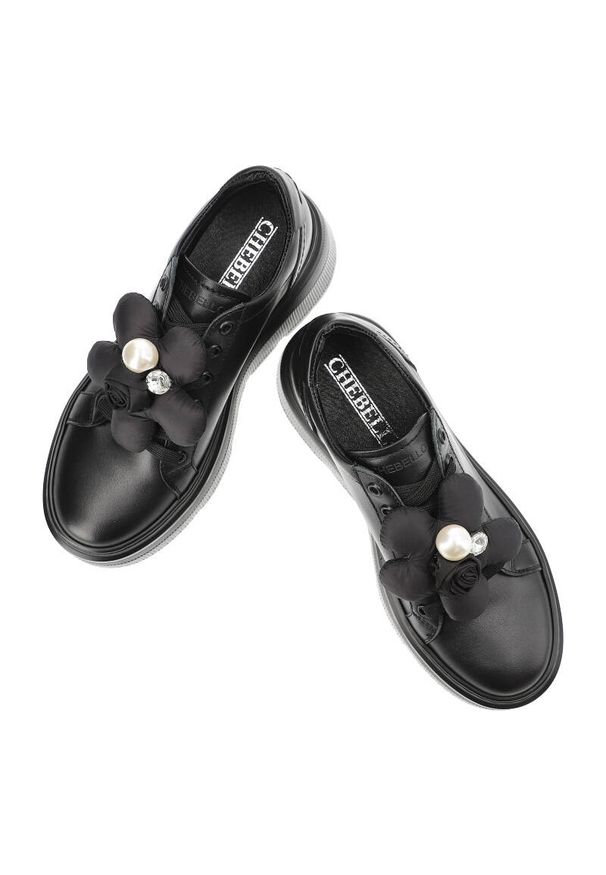CheBello - Czarne Modne Sneakersy Chebello Eleganckie Obuwie Na Platformie. Okazja: na co dzień. Kolor: czarny. Materiał: jeans, skóra. Wzór: gładki, kwiaty, aplikacja. Obcas: na platformie. Sport: turystyka piesza