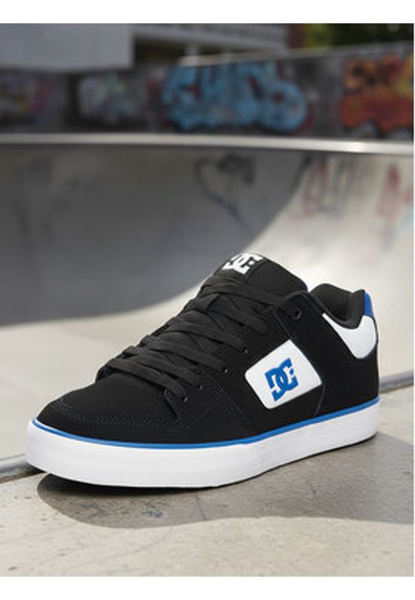 DC Sneakersy EO-PURE DC01782005 Czarny. Kolor: czarny. Materiał: zamsz, skóra