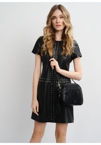 Ochnik - Skórzana torebka na ramię damska croco. Kolor: czarny. Dodatki: z breloczkiem. Materiał: skórzane. Rodzaj torebki: na ramię #6