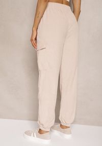 Renee - Beżowe Spodnie Typu Cargo High Waist Worseli. Okazja: na co dzień. Stan: podwyższony. Kolor: beżowy. Styl: elegancki, casual #3