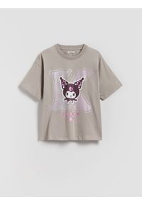 Reserved - T-shirt Kuromi - jasnoszary. Kolor: szary. Materiał: bawełna