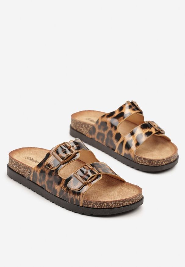 Renee - Panterkowe Lakierowane Klapki z Paskami ze Sprzączkami Itellirie. Okazja: na co dzień. Materiał: lakier. Obcas: na obcasie. Styl: elegancki, casual. Wysokość obcasa: niski
