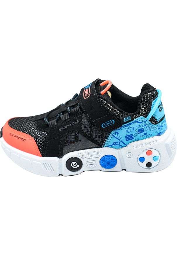 skechers - Buty do chodzenia dla dzieci Skechers Gametronix. Zapięcie: rzepy. Kolor: biały, wielokolorowy, czarny. Materiał: guma, materiał, tkanina, syntetyk. Szerokość cholewki: normalna. Sport: turystyka piesza