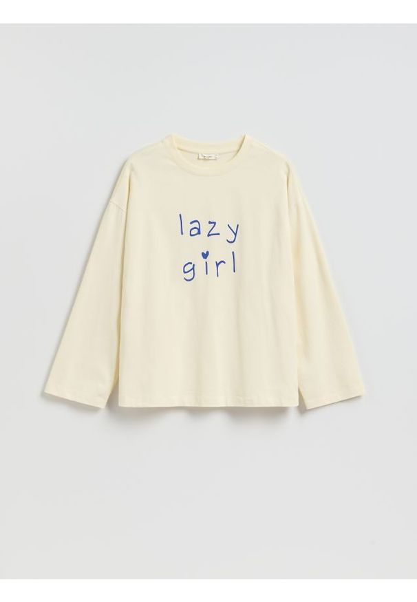 Reserved - Longsleeve z napisami - jasnożółty. Kolor: żółty. Materiał: bawełna. Długość rękawa: długi rękaw. Wzór: napisy