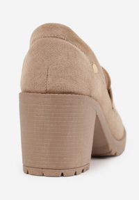 Renee - Ciemnobeżowe Półbuty Mokasyny z Ekozamszu na Słupku i Platformie Andarco. Okazja: na spotkanie biznesowe. Nosek buta: okrągły. Kolor: beżowy. Sezon: wiosna. Obcas: na platformie. Styl: biznesowy #3