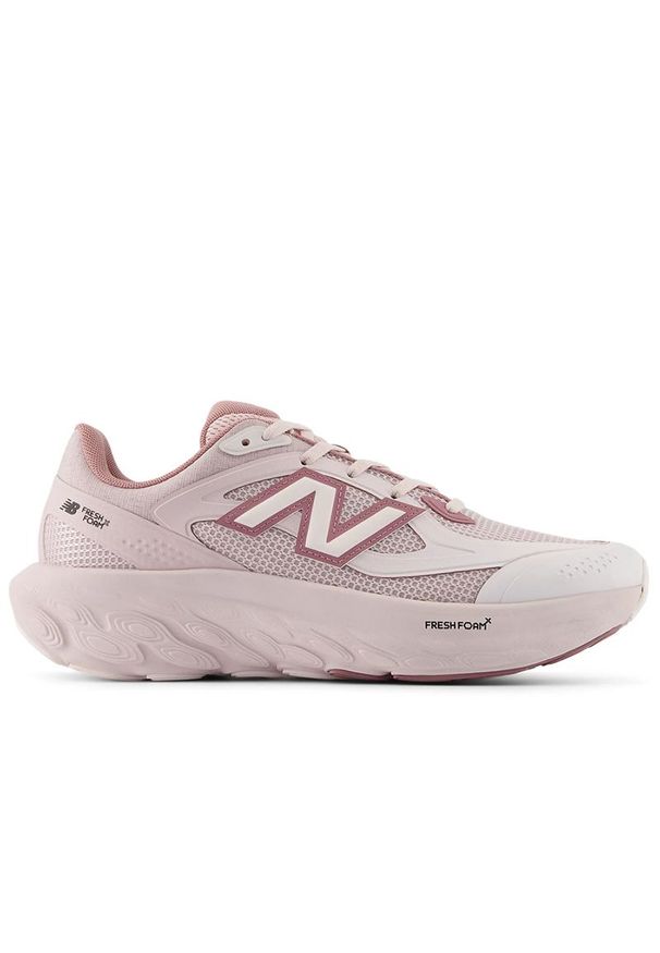 Buty damskie New Balance UTRN6V8 - różowe. Okazja: na co dzień, na spacer. Kolor: różowy. Materiał: syntetyk, materiał. Szerokość cholewki: normalna. Sport: turystyka piesza