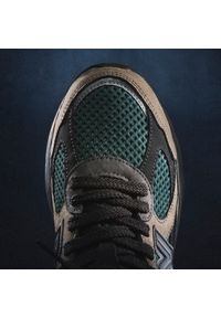 Buty unisex New Balance ABZORB U2010AGY – brązowe. Kolor: brązowy. Materiał: zamsz, guma. Szerokość cholewki: normalna. Sezon: lato. Sport: bieganie #3