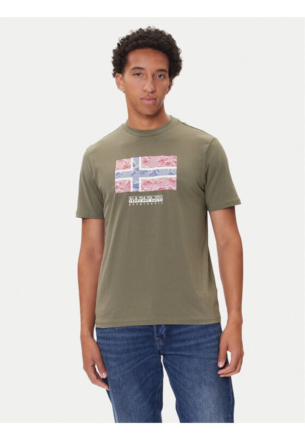 Napapijri T-Shirt S-Drapeau Ss NP0A891K Khaki Regular Fit. Kolor: brązowy. Materiał: bawełna