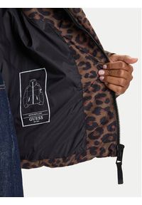 Guess Kurtka zimowa W5BL47 W3702 Brązowy Regular Fit. Kolor: brązowy. Materiał: syntetyk. Sezon: zima #3