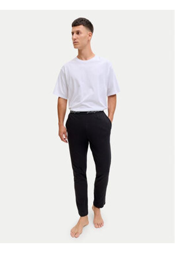 Jack & Jones Spodnie piżamowe Clyde 12291501 Czarny Regular Fit. Kolor: czarny. Materiał: bawełna