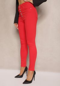 Renee - Czerwone Spodnie Skinny Winvienne. Stan: podwyższony. Kolor: czerwony. Długość: długie. Wzór: ażurowy #4