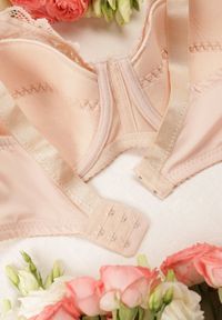 Born2be - Jasnobeżowy Biustonosz z Regulowanymi Ramiączkami i Koronką Azele. Kolekcja: plus size. Kolor: beżowy. Materiał: koronka. Wzór: koronka #2