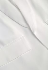 Renee - Biała Elegancka Marynarka bez Zapięcia z Marszczonymi Rękawami Albuca. Okazja: do pracy. Kolor: biały. Długość rękawa: na ramiączkach. Styl: elegancki #3