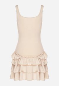 Born2be - Beżowa Sukienka z Wiskozą Ozdobiona Falbankami Ovinia. Okazja: na co dzień. Typ kołnierza: kołnierz z falbankami. Kolor: beżowy. Materiał: wiskoza. Długość rękawa: na ramiączkach. Wzór: aplikacja. Styl: casual #7