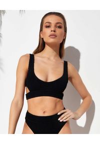 BOND-EYE AUSTRALIA - Czarny top od bikini Nino. Kolor: czarny. Materiał: tkanina, materiał. Wzór: prążki