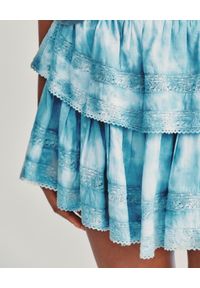 LOVE SHACK FANCY - Niebieska spódnica mini Ruffle. Kolor: niebieski. Materiał: bawełna, koronka, tkanina. Wzór: koronka #4