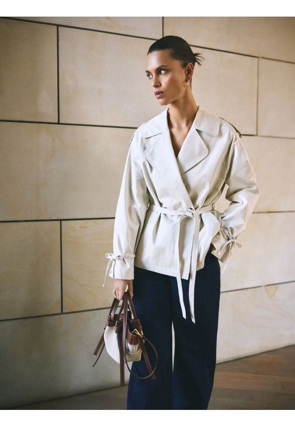 Reserved - Torebka na ramię - brązowy. Kolor: brązowy. Rodzaj torebki: na ramię