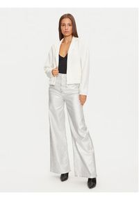 Guess Bluza V4BQ14 K7UW2 Biały Regular Fit. Kolor: biały. Materiał: wiskoza